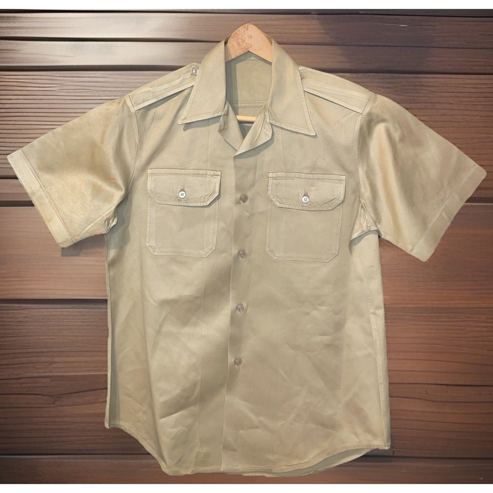 Vintage Vietnam Era US Military Shirt M Beige Short Sleeve Opulent